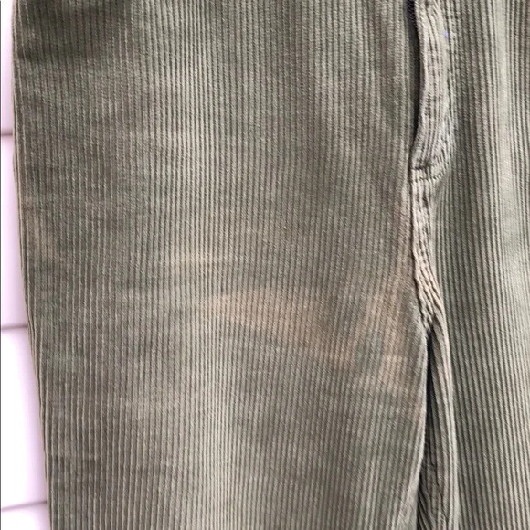 Urban Outfitters Mom High-Rise Corduroy Pants - Picture 7 of 16